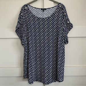 A.U.W. Stretch Top Short Sleeve Blouse Navy White Gold Button Accent Women’s 2X